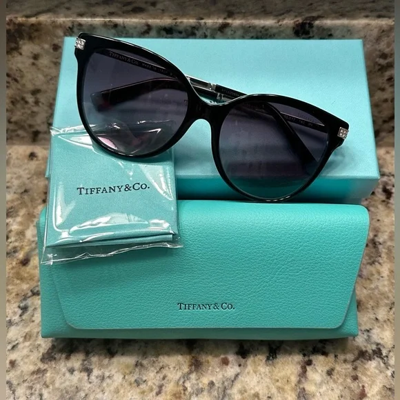 Tiffany & Co. | Jewelry | Tiffany Co Tf493b Crystal Blue  display picture 1